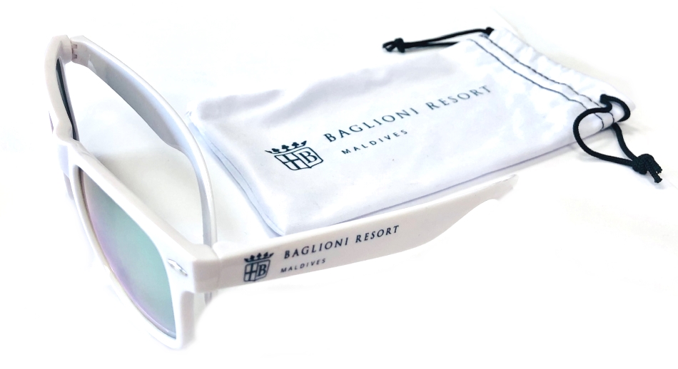 Confezione di occhiali da sole personalizzati in PVC